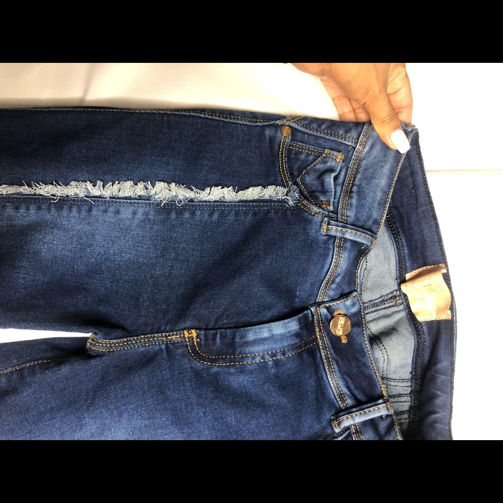 Colombian jean pushup